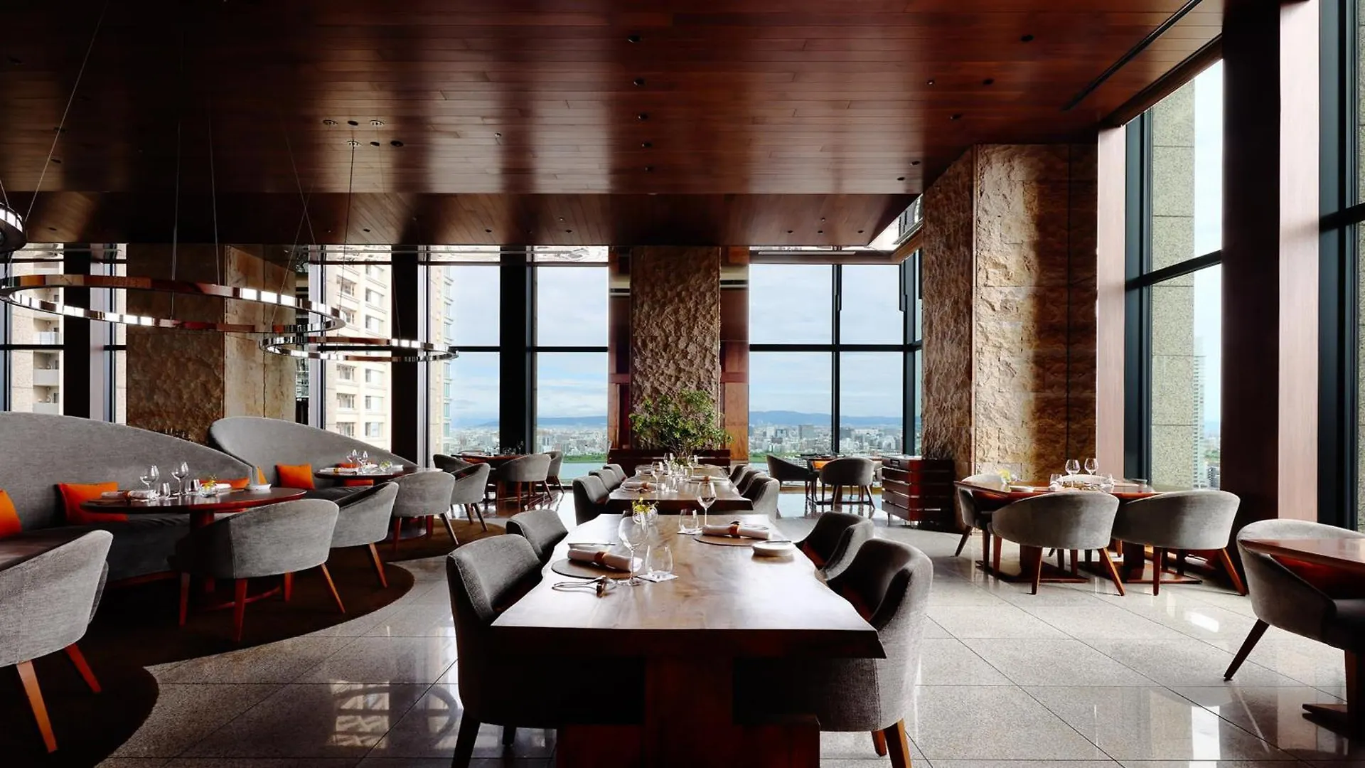 Intercontinental Hotel Osaka By Ihg 5*,