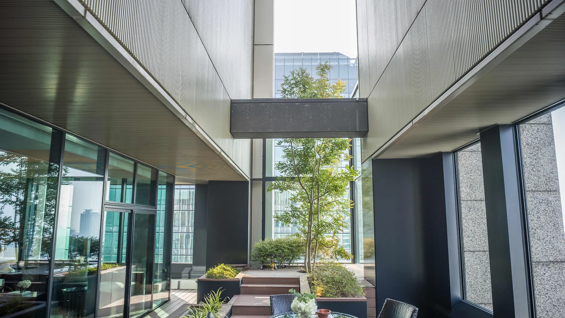 Intercontinental Hotel Osaka By Ihg
