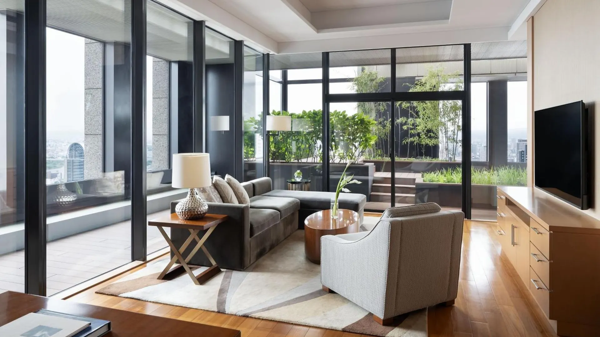 Intercontinental Hotel Osaka By Ihg 5*,